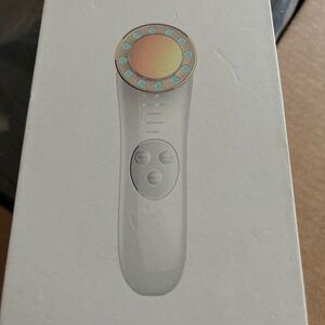 Cleansing optical rejuvenation device